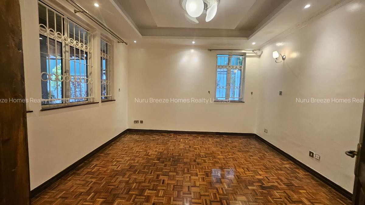 4 Bed House with En Suite in Runda - 15