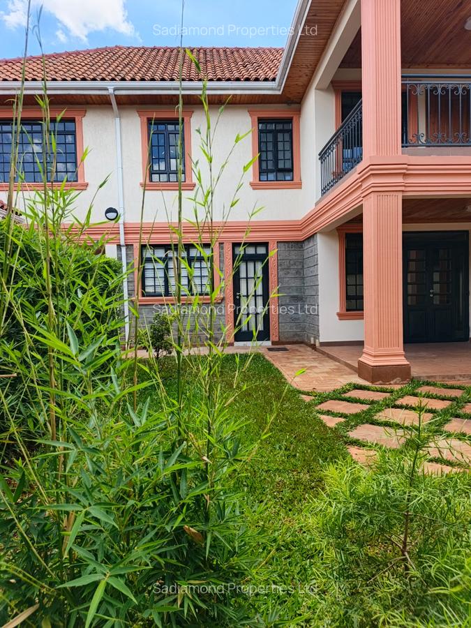 4 Bed Villa with En Suite in Karen Hardy - 12