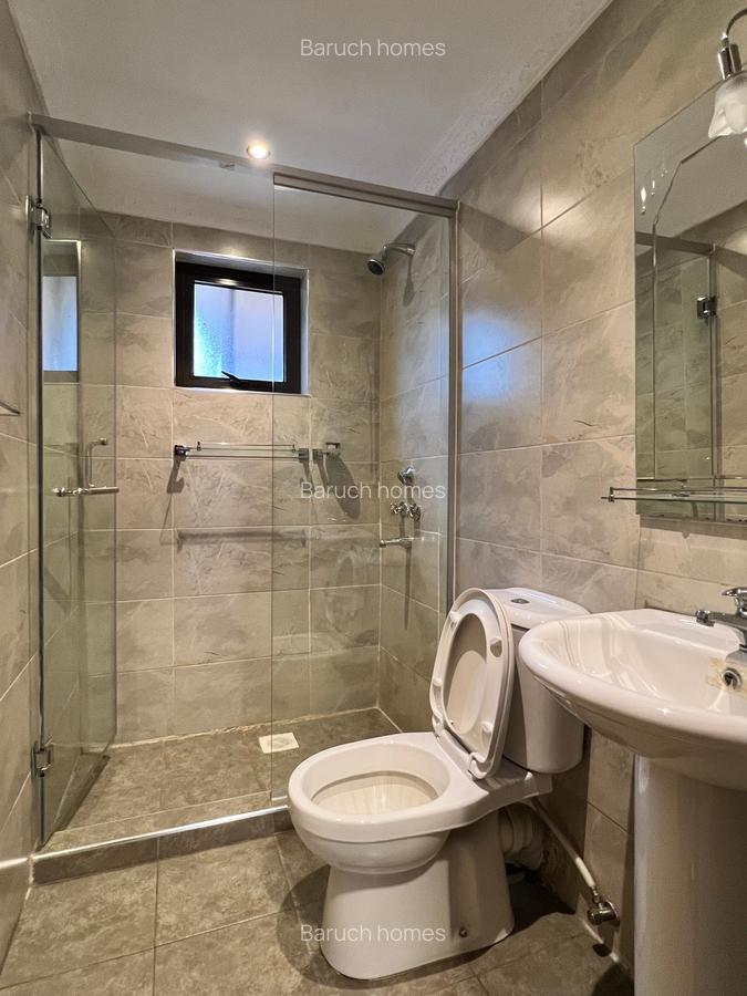 4 Bed Townhouse with En Suite in Lavington - 10