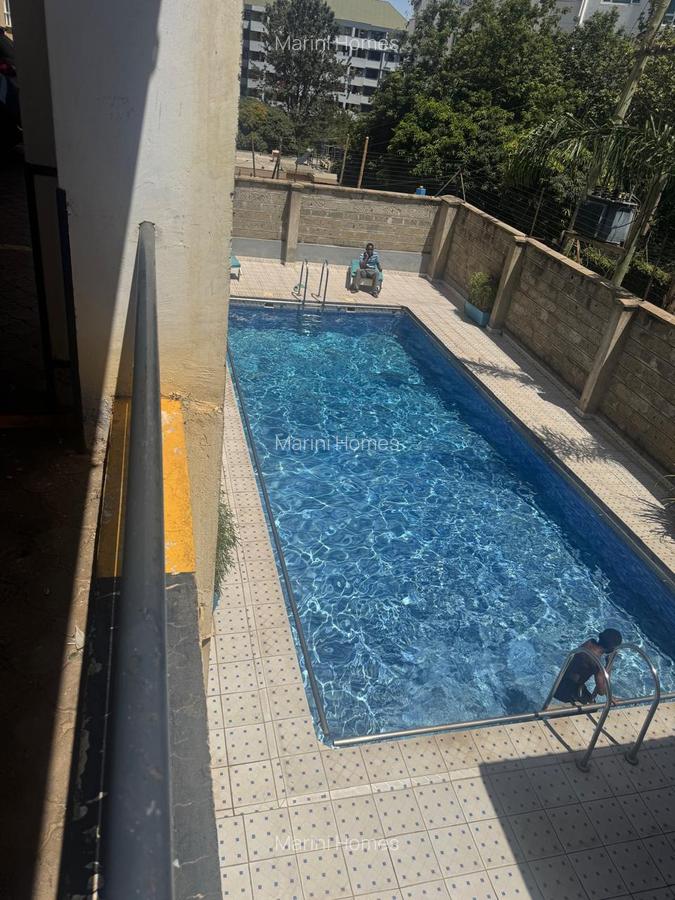 3 Bed Apartment with En Suite in Riverside - 19