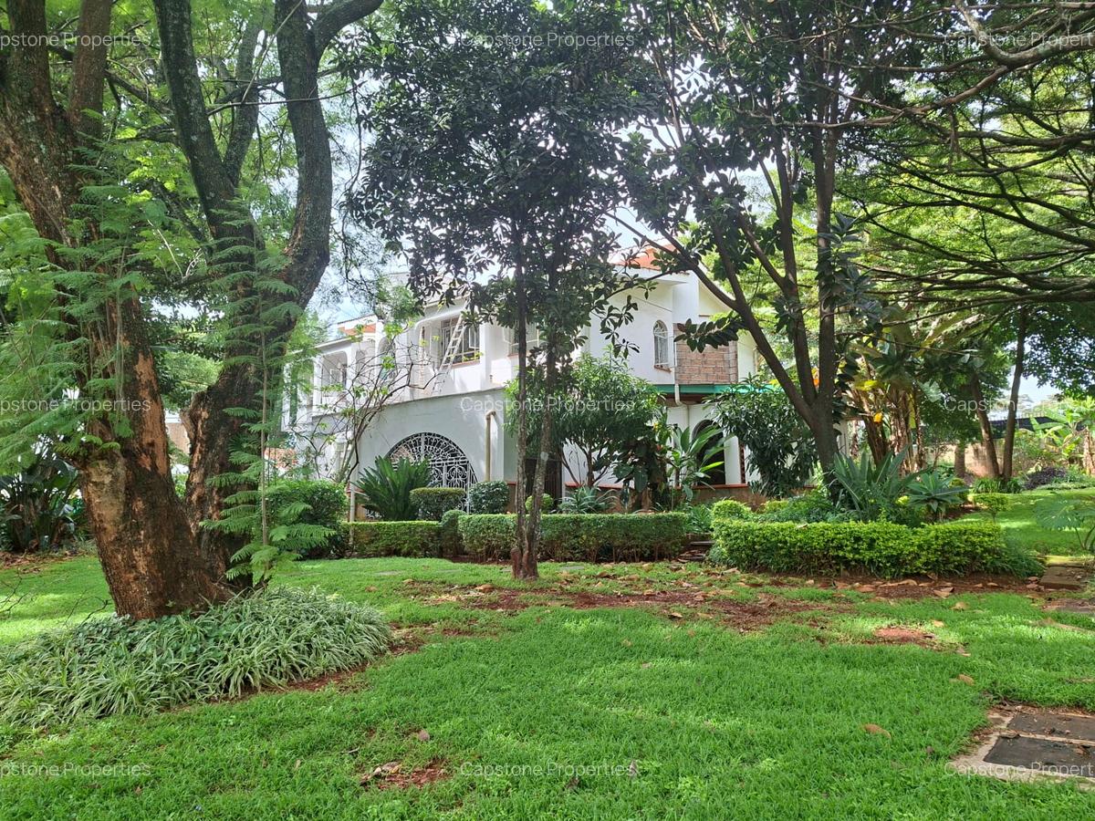 5 Bed House with En Suite in Nyari - 3