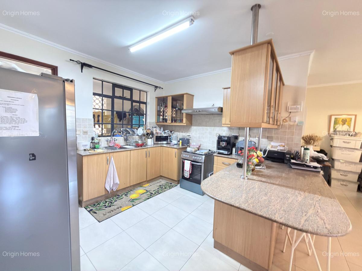 Furnished 2 Bed Apartment with En Suite at Westlands - 14