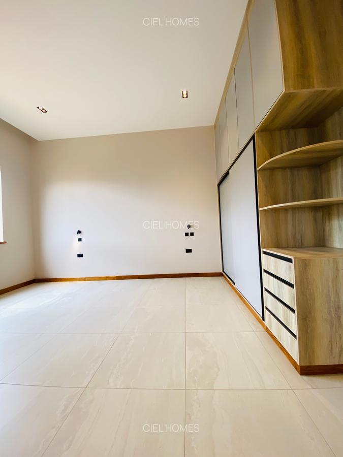 4 Bed House with En Suite in Loresho - 15