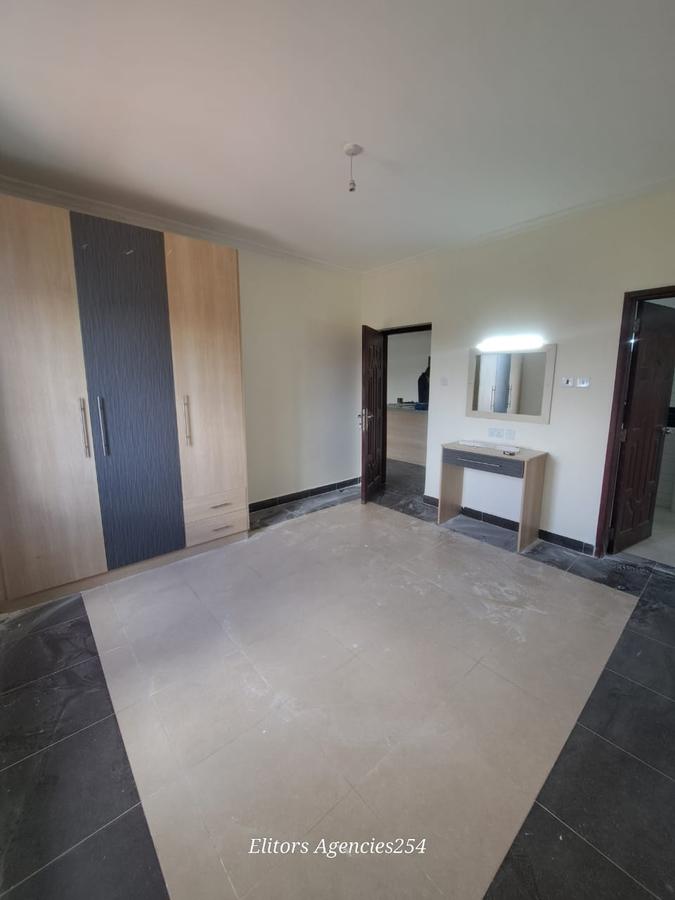 2 Bed Apartment with En Suite at Hatheru Road - 9