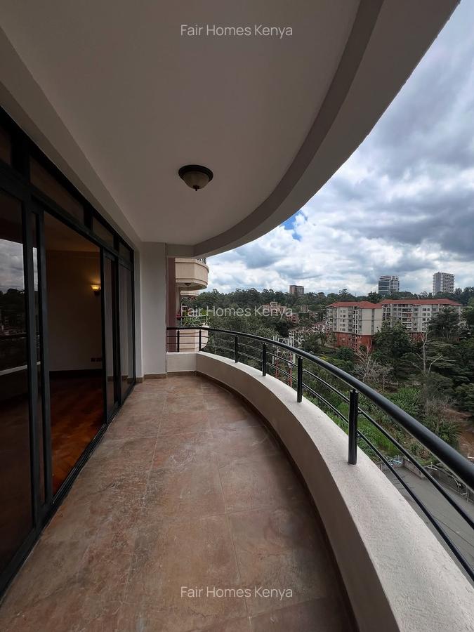 4 Bed Apartment with En Suite at Riverside Drive - 4