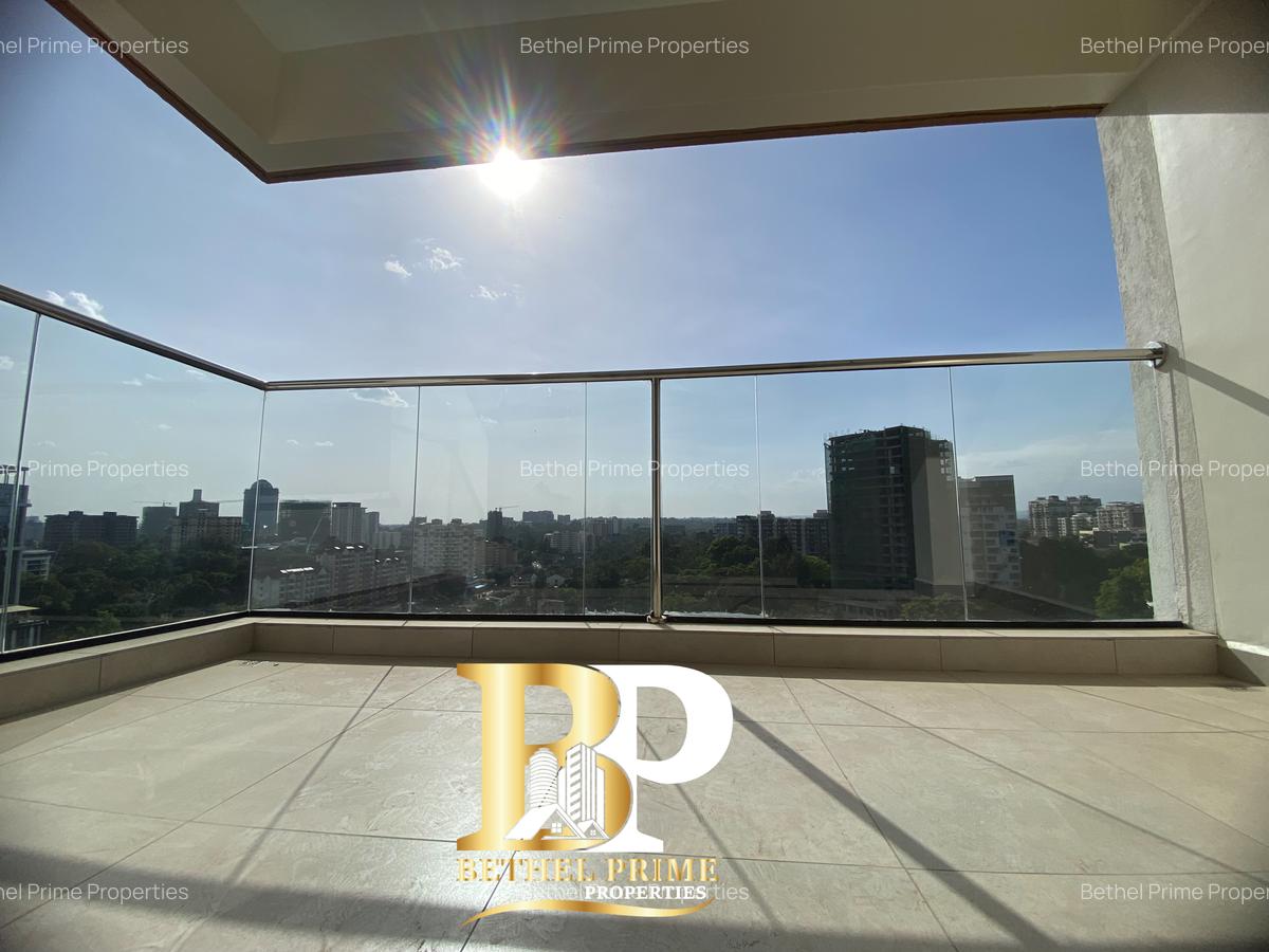 4 Bed Apartment with En Suite in General Mathenge - 1