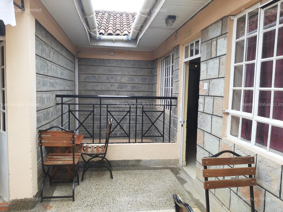 10 Bed House with En Suite at Chady Road - 7