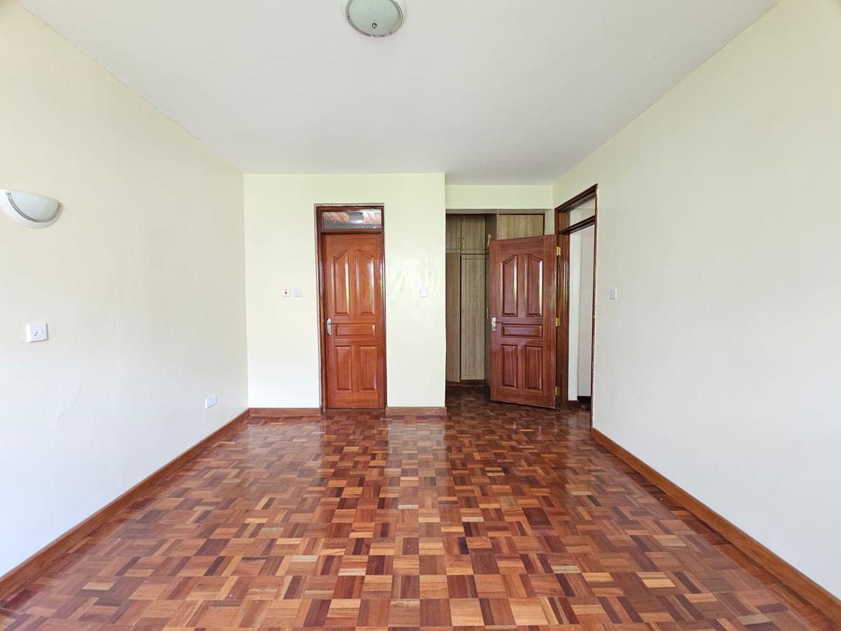 5 Bed Townhouse with En Suite in Lavington - 8