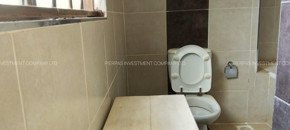 4 Bed Townhouse with En Suite in Garden Estate - 3