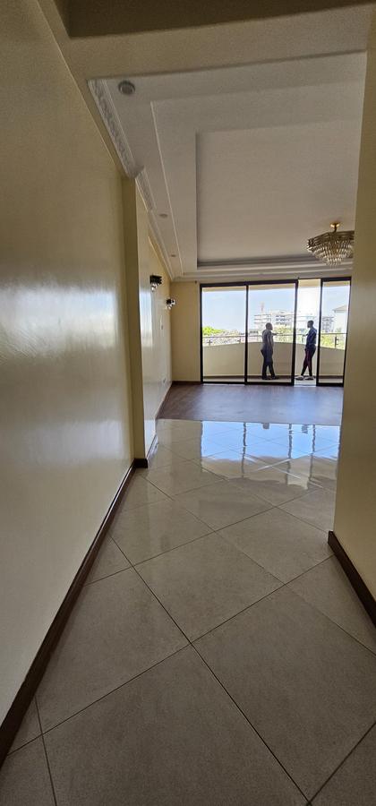 3 Bed Apartment with En Suite in Kileleshwa - 18