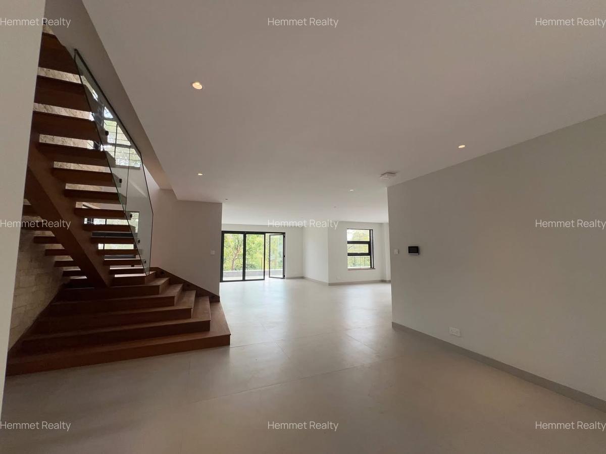 4 Bed House with En Suite in Loresho - 5