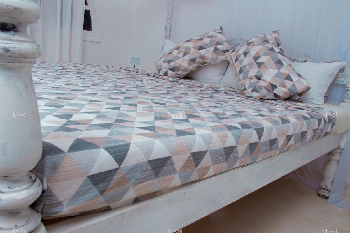 6 Bed Villa with En Suite at Casuarina - 11