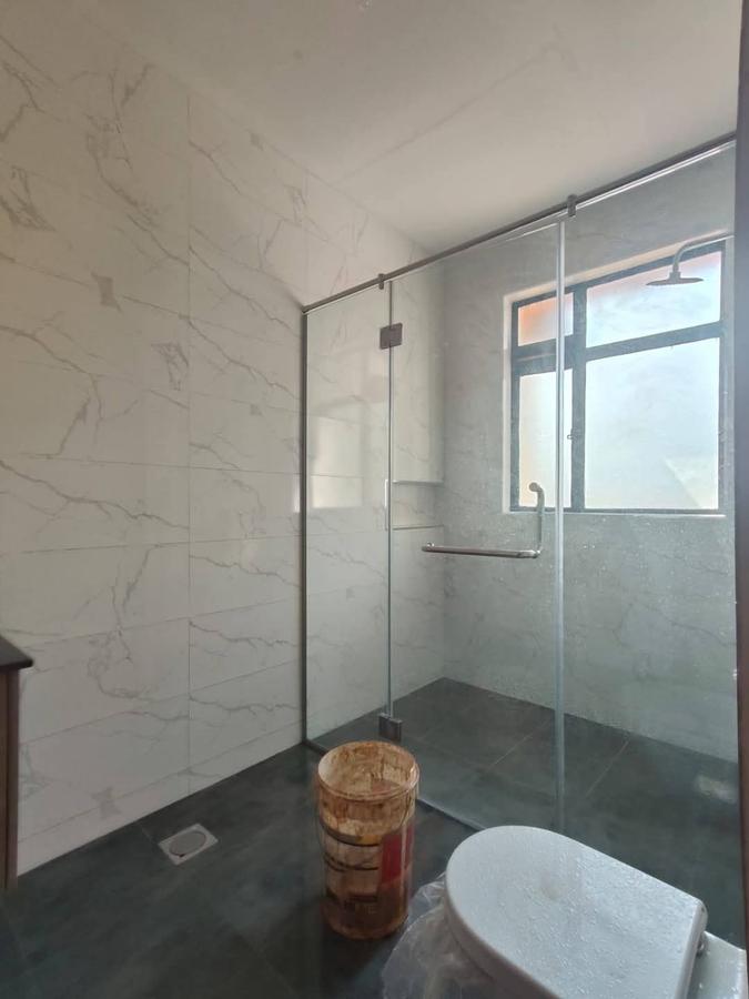 4 Bed House with En Suite at Bongani - 1