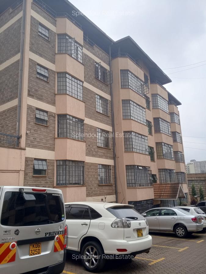 3 Bed Apartment with En Suite in Parklands - 7
