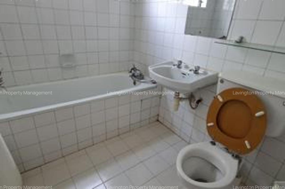 4 Bed Townhouse with En Suite at Lavington Green - 13