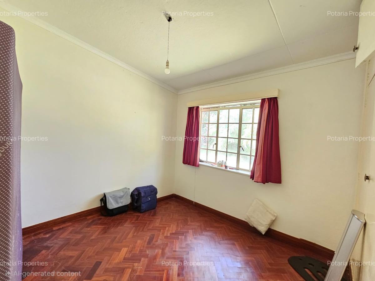 3 Bed House with En Suite in Lavington - 7