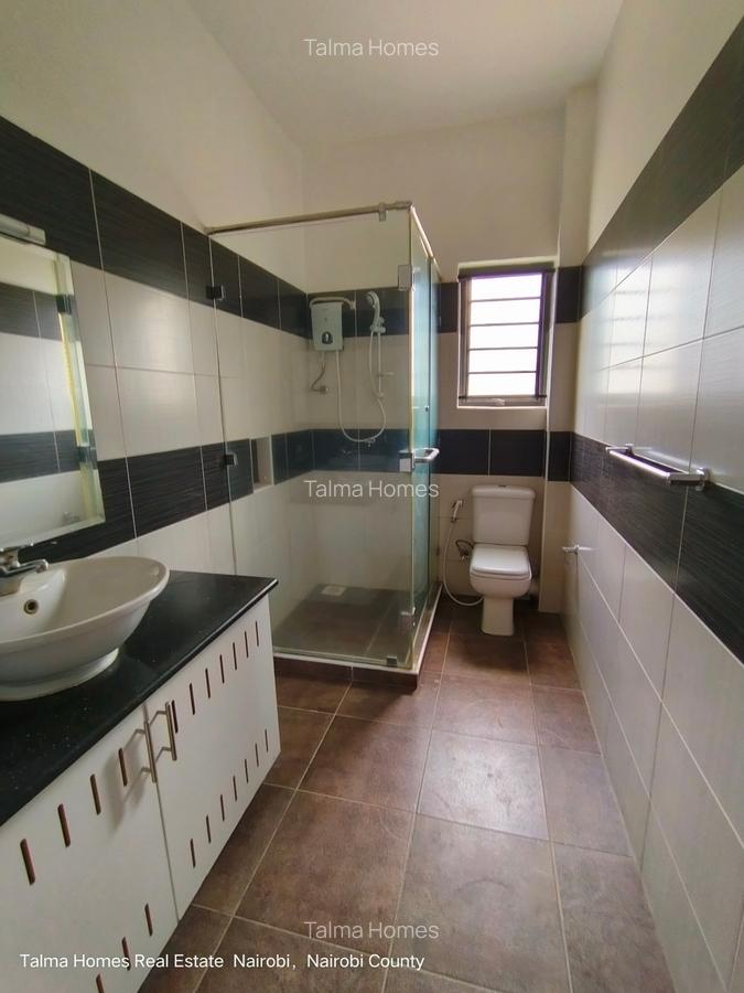 3 Bed Apartment with En Suite at Rhapta Road Side - 12