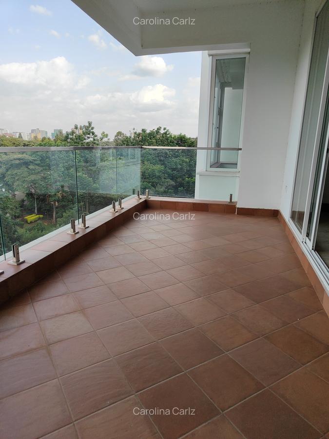 3 Bed Apartment with En Suite at City Park Drive - 8