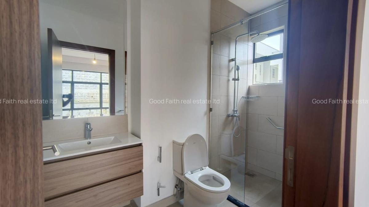 4 Bed House with En Suite at Two Rivers - 12