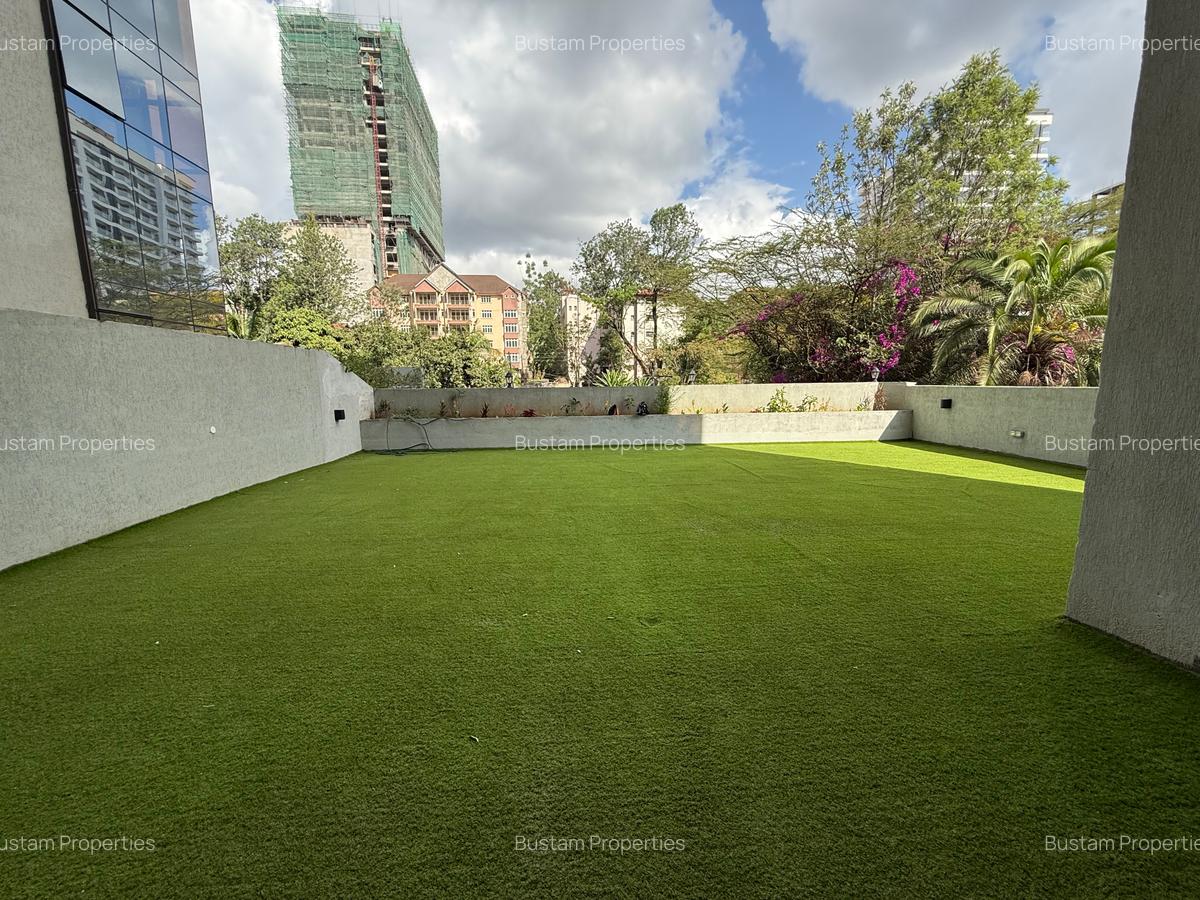 2 Bed Apartment with En Suite in Westlands Area - 1