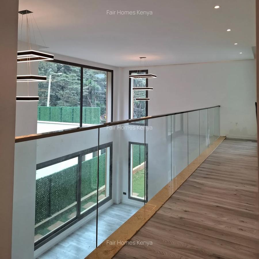 5 Bed Townhouse with En Suite at Chalbi Drive - 5