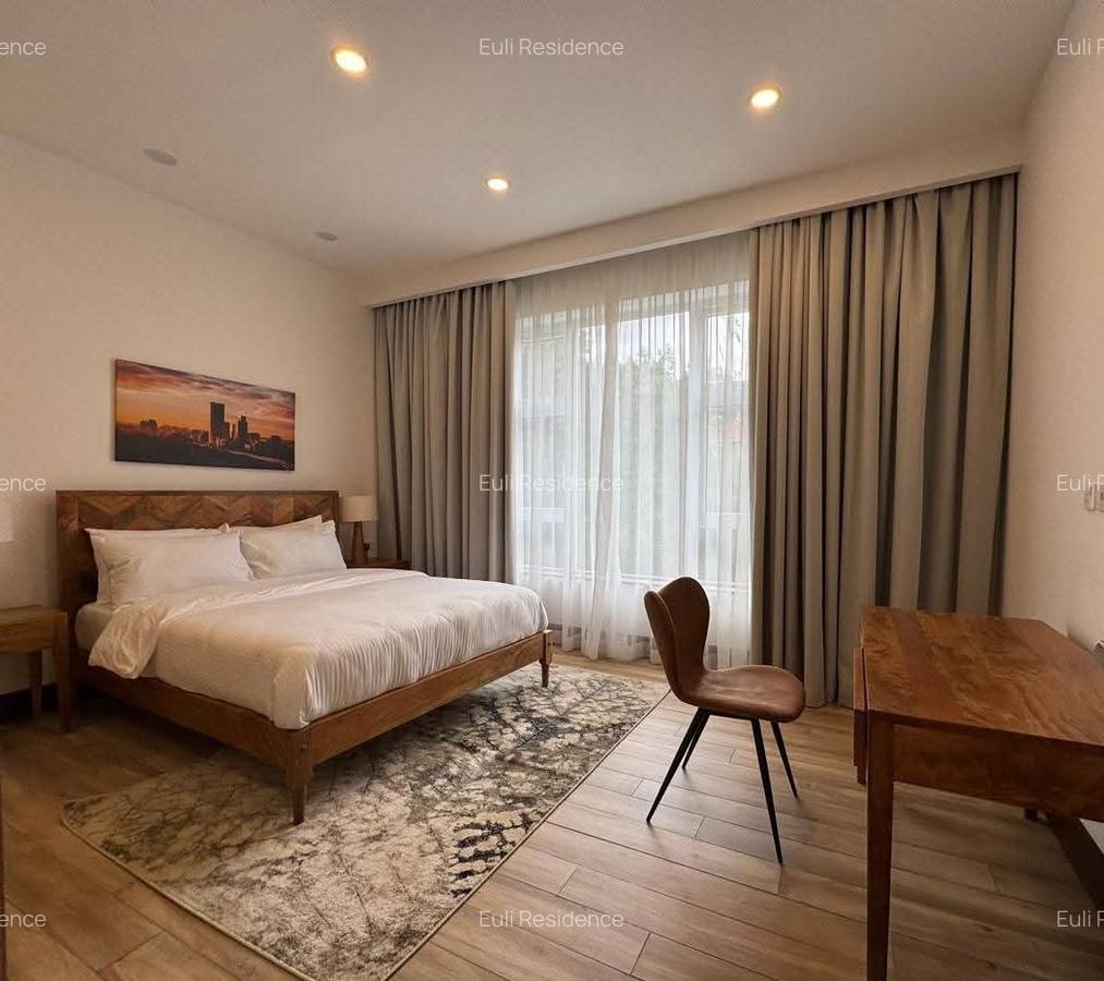 Furnished 2 Bed Apartment with En Suite at City Park Drive - 3