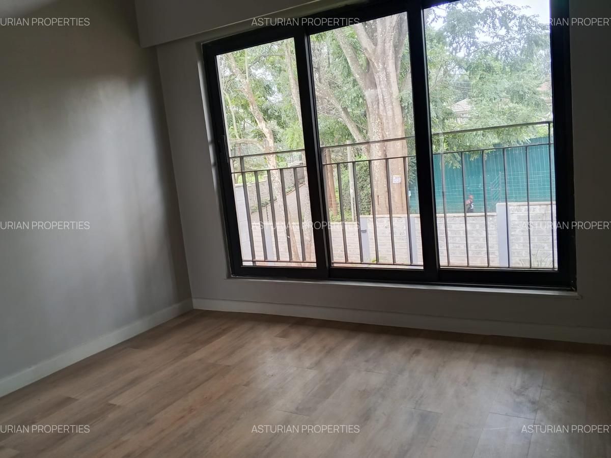 4 Bed Townhouse with En Suite in Runda - 3