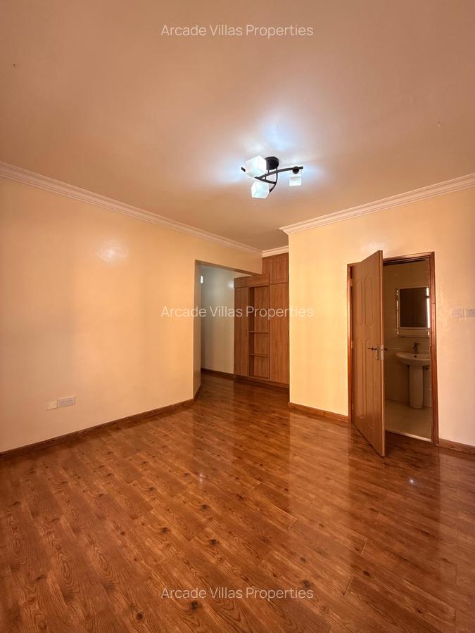 3 Bed Apartment with En Suite in Kileleshwa - 12