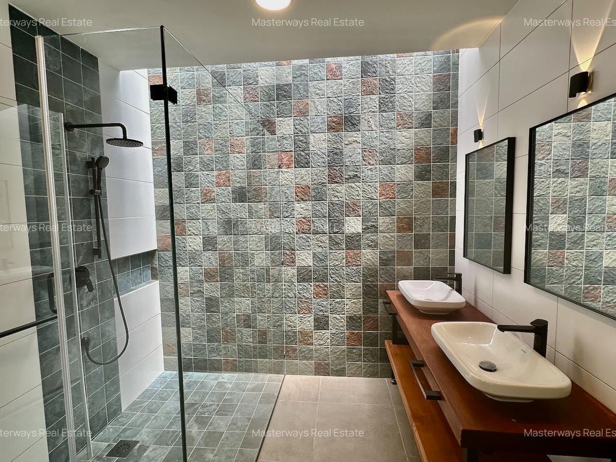 5 Bed Villa with En Suite in Karen - 5