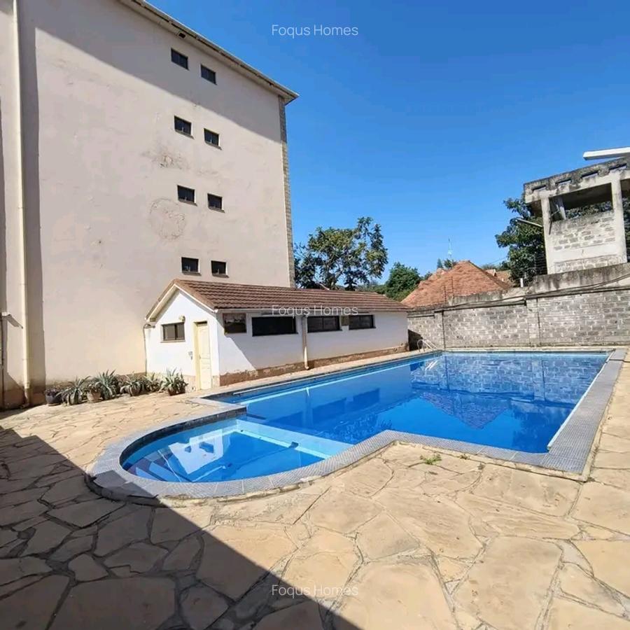 3 Bed Apartment with En Suite at Tabere - 13