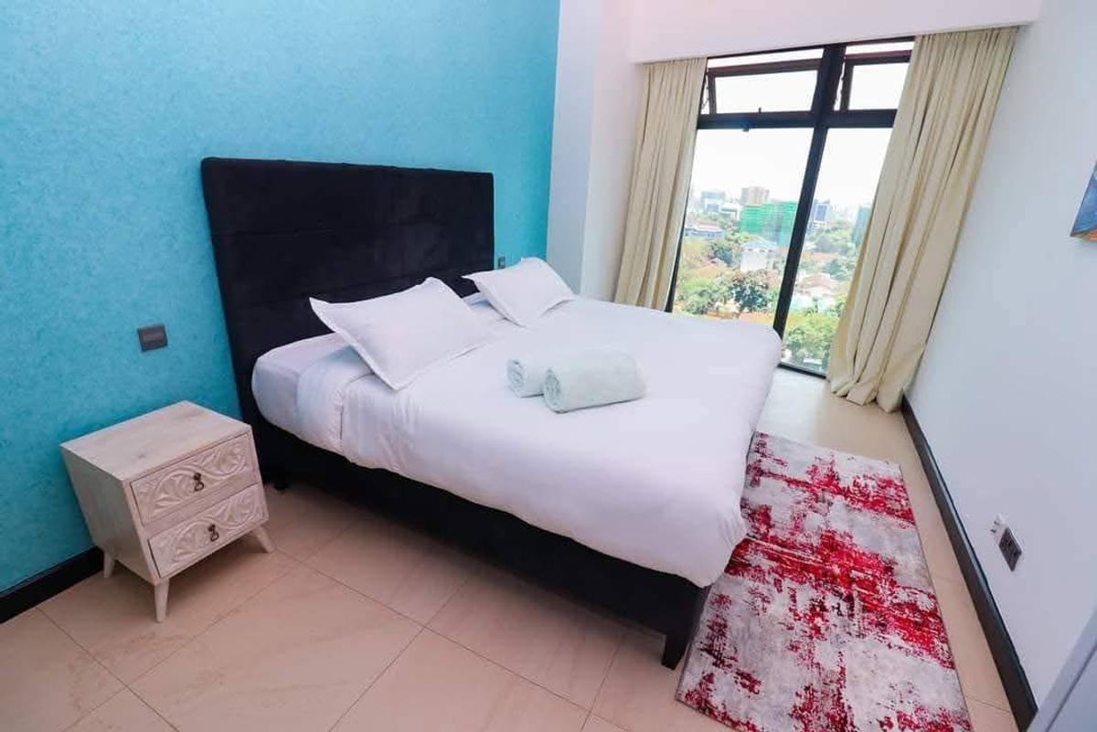Serviced 2 Bed Apartment with En Suite at Church Road - 12