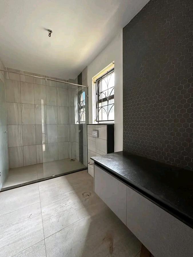 4 Bed House with En Suite at Runda - 8