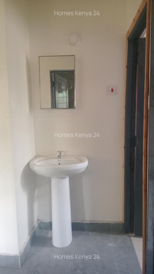 2 Bed House in Ridgeways - 9