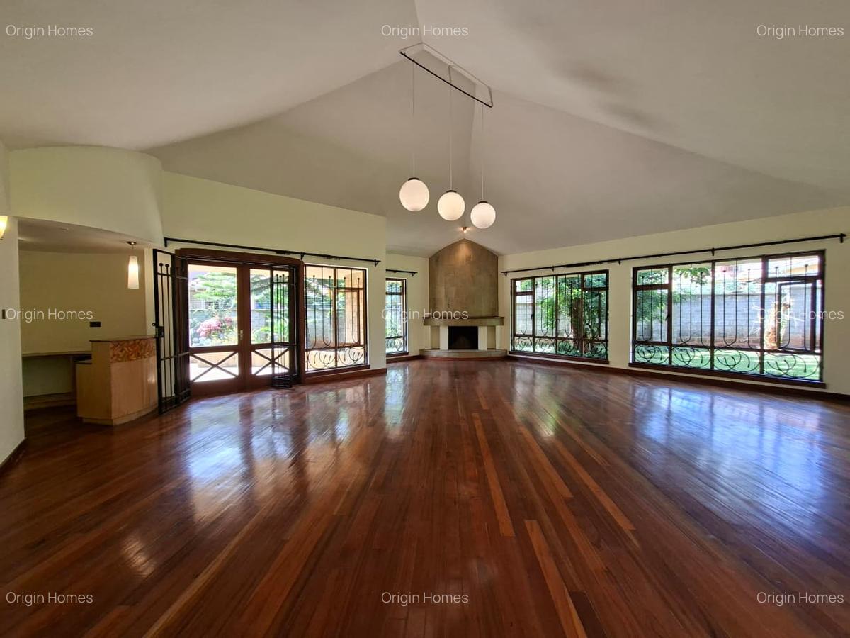 5 Bed House with En Suite at Runda - 20