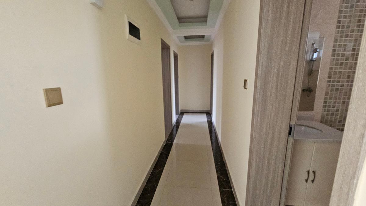 3 Bed Apartment with En Suite in Kilimani - 4