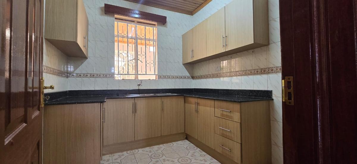 3 Bed House with En Suite in Runda - 10