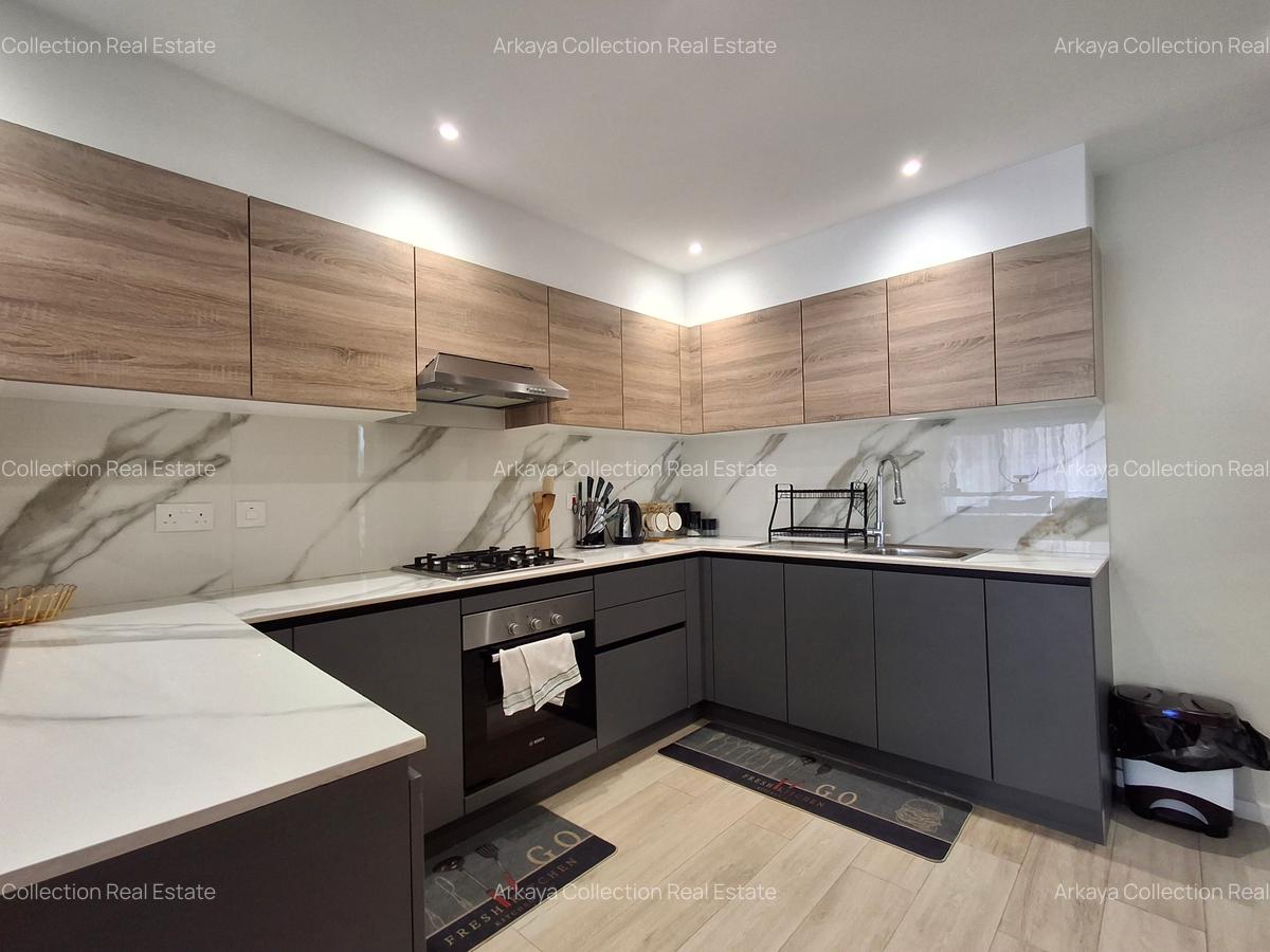 Serviced 2 Bed Apartment with En Suite in Riverside - 3