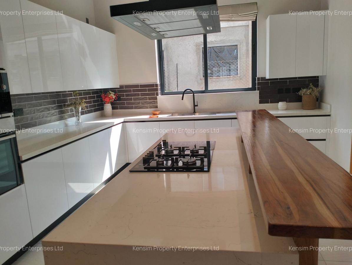 4 Bed Townhouse with En Suite in Loresho - 3