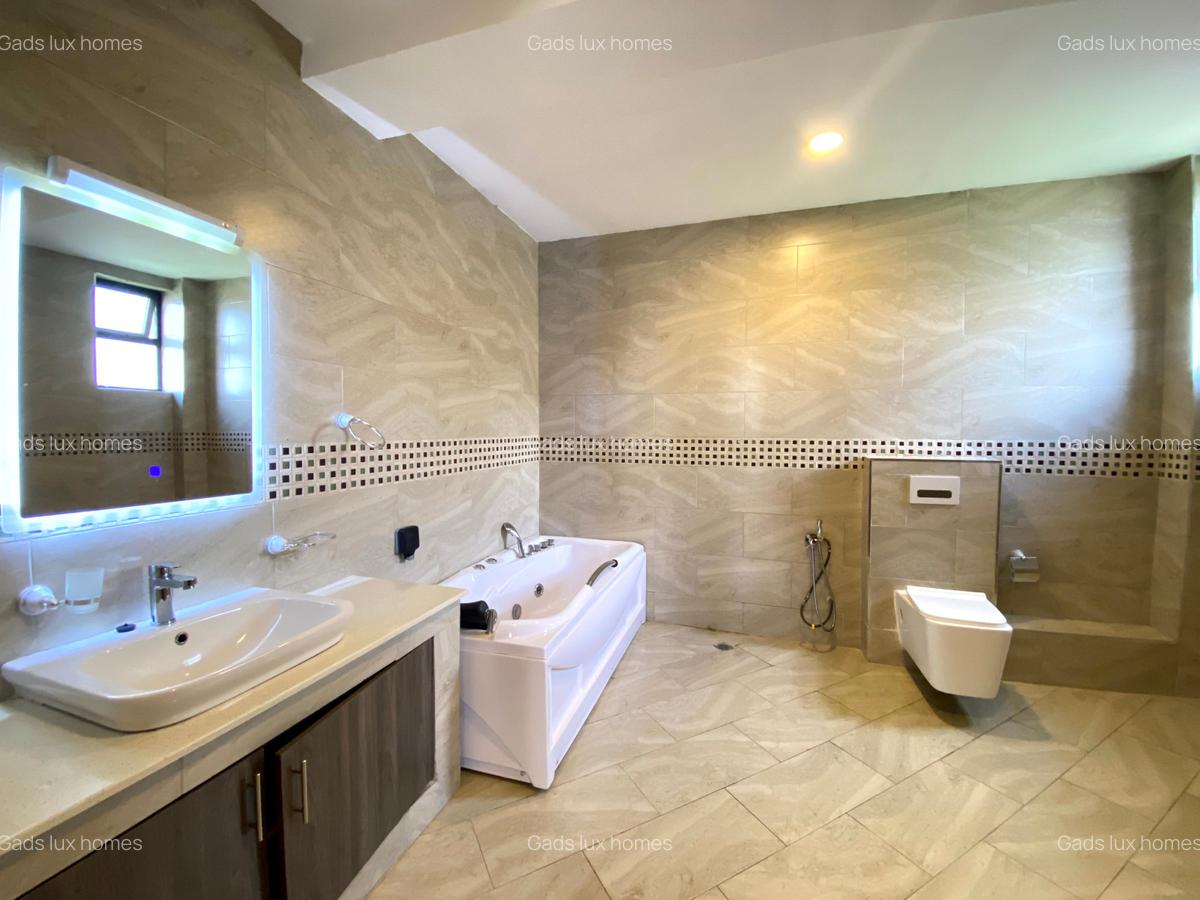 5 Bed Villa with En Suite at Spring Valley - 8