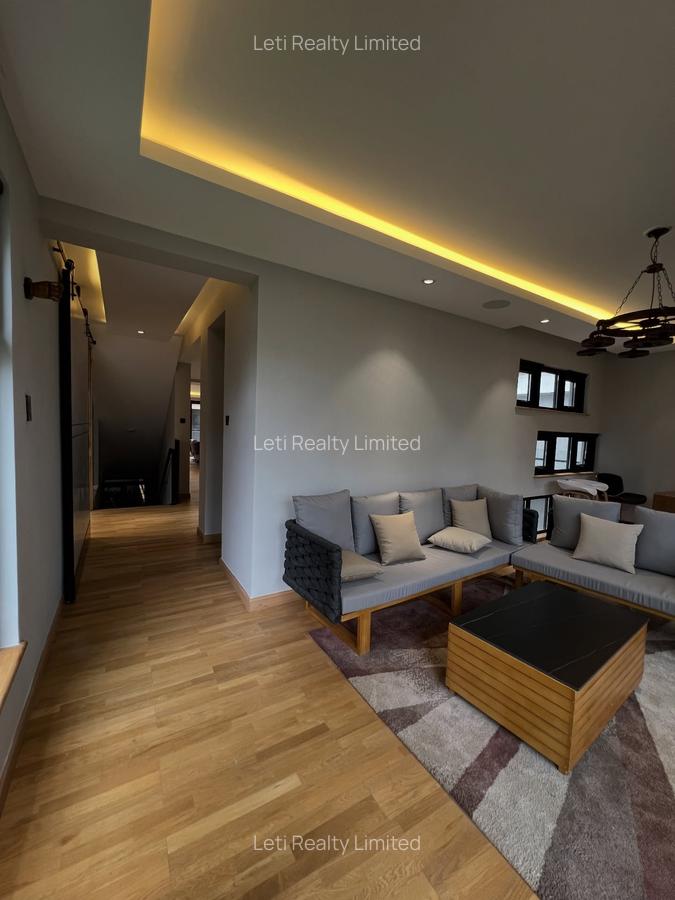 4 Bed Townhouse with En Suite in Lavington - 13