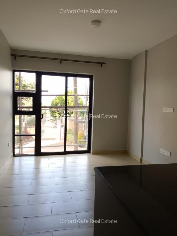Serviced 2 Bed Apartment with En Suite at Kirawa Road - 4