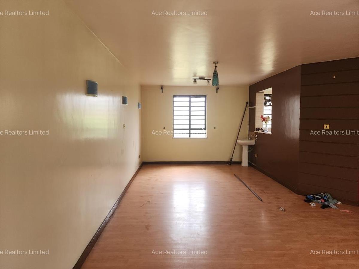 3 Bed Apartment with En Suite at State House Road - 7