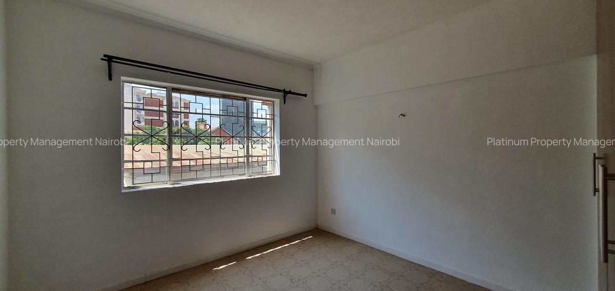 3 Bed Apartment with En Suite at Forest Lane - 7