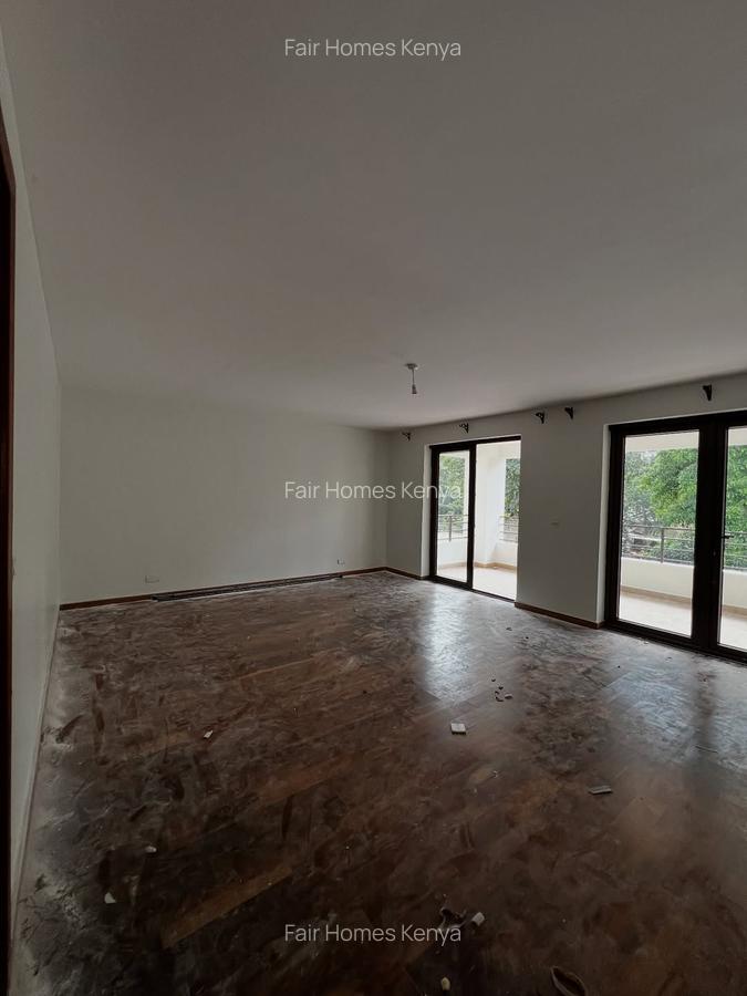 5 Bed Townhouse with En Suite at Lavington Green - 18