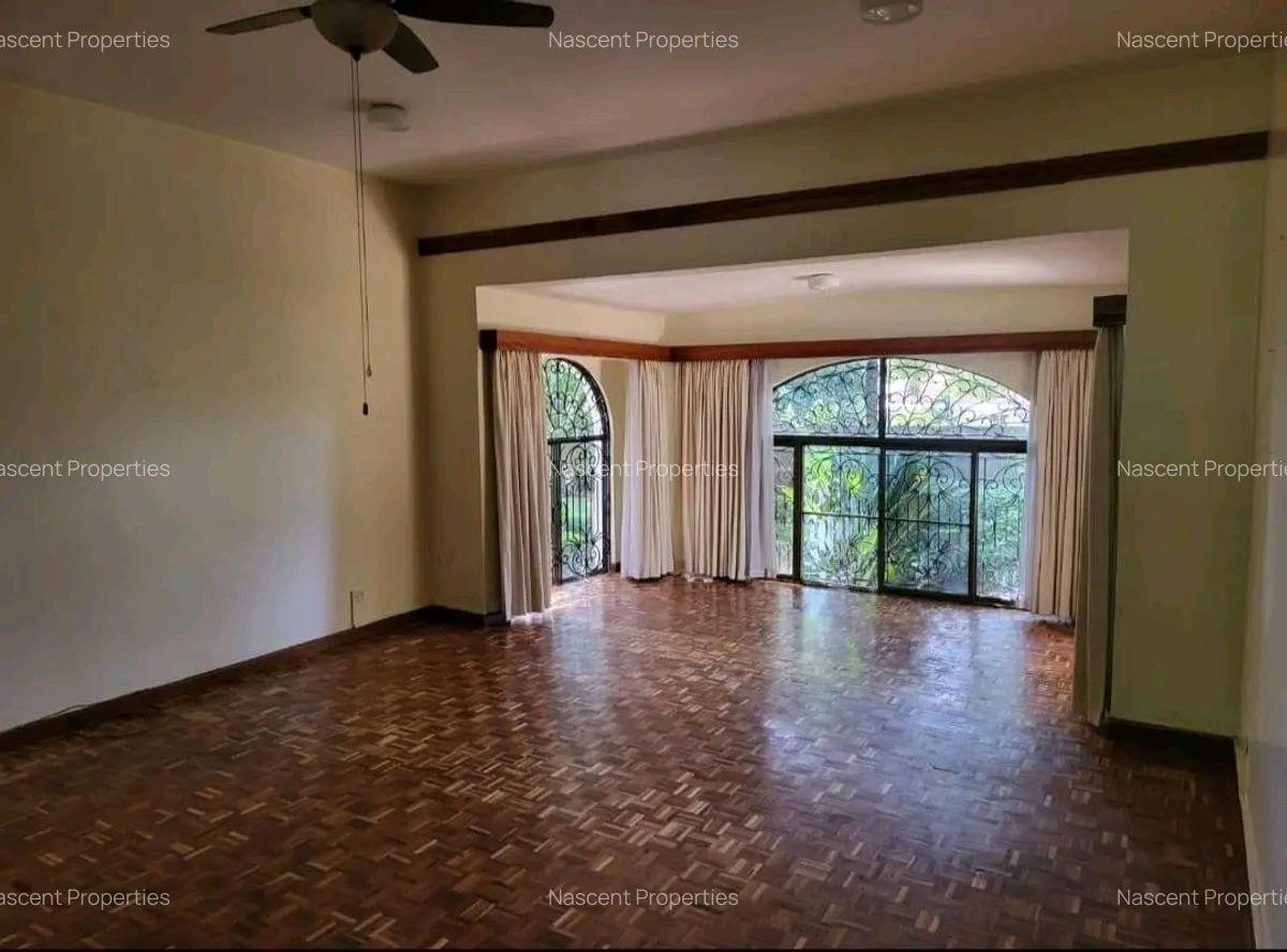 5 Bed House with En Suite in Nyari - 6