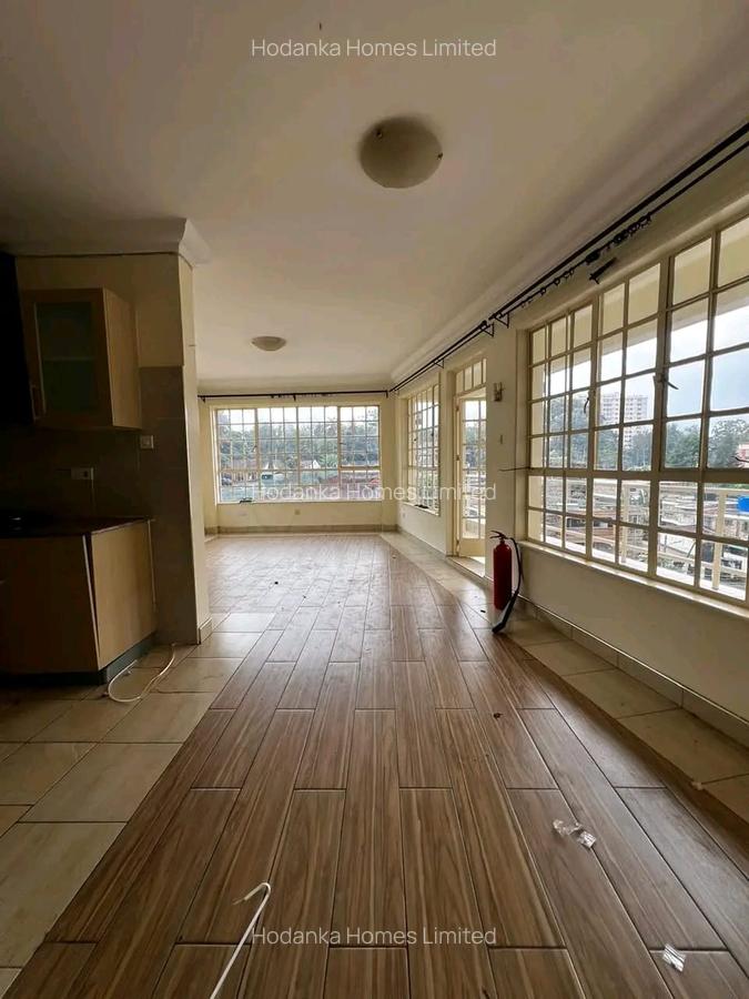 Serviced 2 Bed Apartment with En Suite in Kilimani - 2