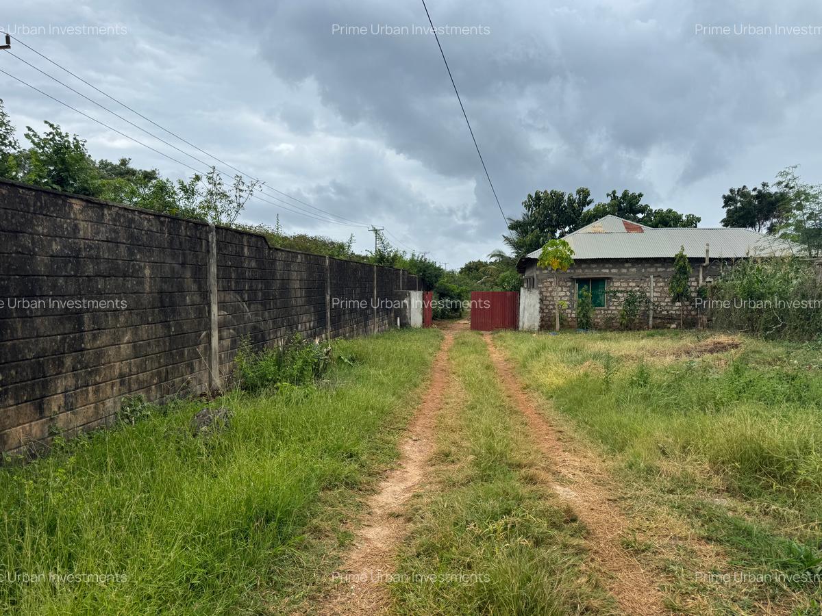 3.8 ac Land in Vipingo - 2