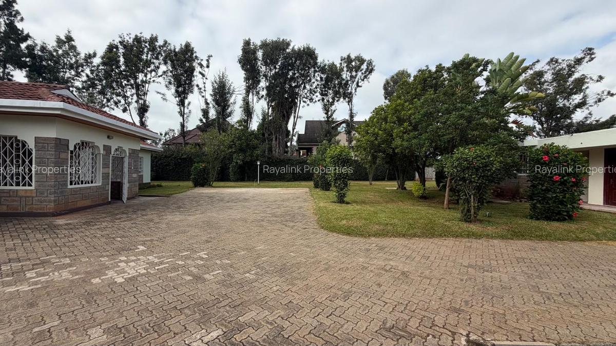 4 Bed House with En Suite at Karen - 2