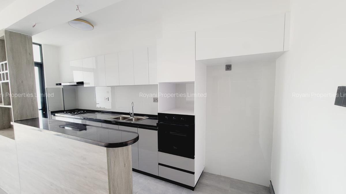 2 Bed Apartment with En Suite in Kilimani - 5