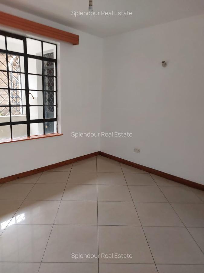 3 Bed Apartment with En Suite in Parklands - 15